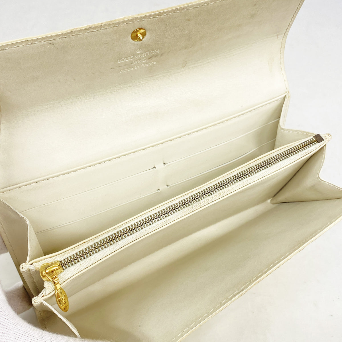 【6ia0189】ルイヴィトン 長財布 ヴェルニ ポシェットポルトモネクレディ M91382 ペルル【中古】レディース
