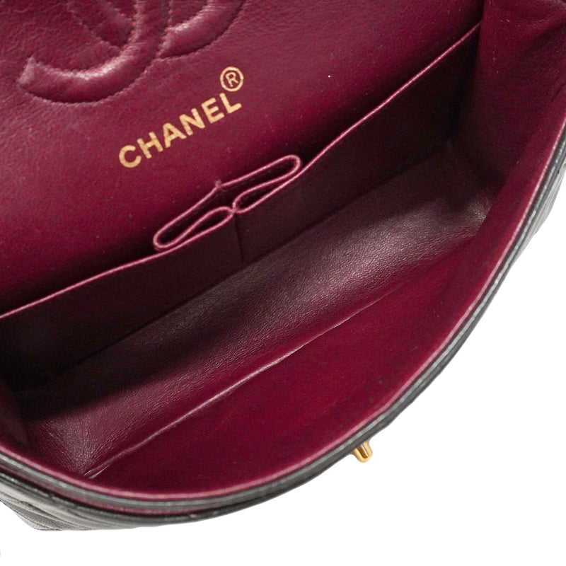 【6ia0192】シャネル ショルダーバッグ マトラッセ Wフラップ Wチェーン ラムスキン ブラック ゴールド金具【中古】レディース