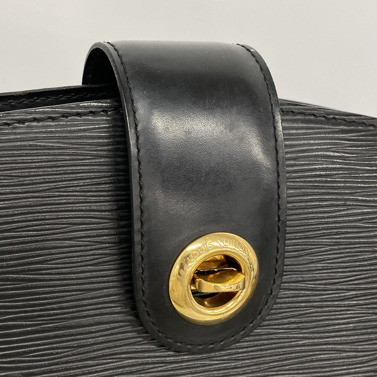 【6ia0229】ルイヴィトン ショルダーバッグ エピ クリュニー M52252 ノワール【中古】レディース