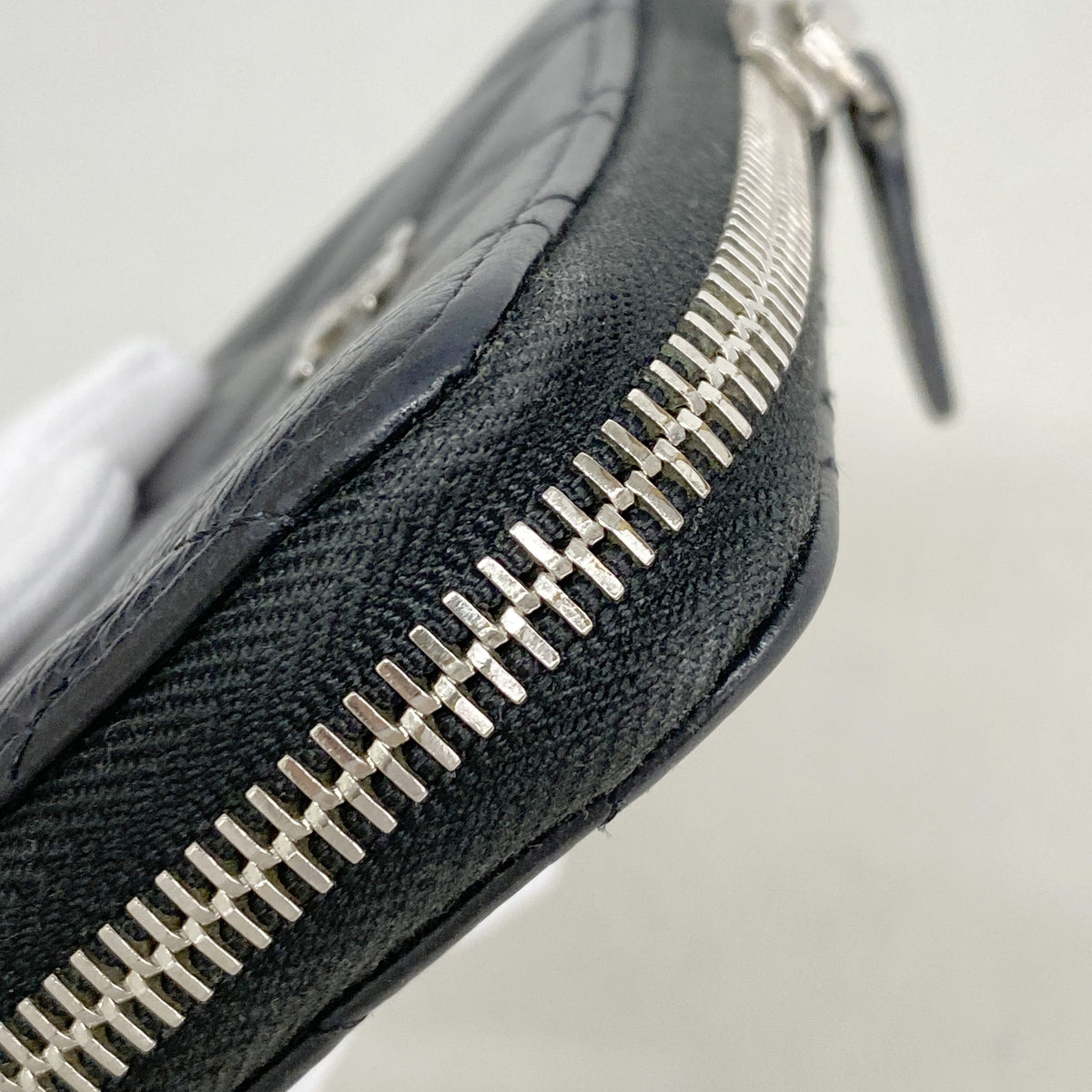 【6ia0231】シャネル コインケース マトラッセ キャビアスキン ブラック シルバー金具【中古】レディース