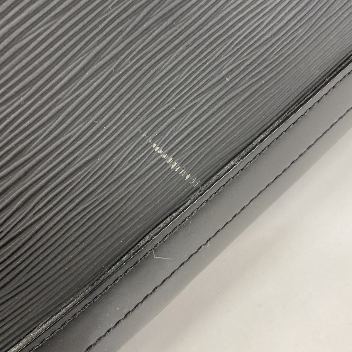 【6ia0253】ルイヴィトン ボストンバッグ エピ ブルシェ50 M42372 ノワール 2wayバッグ【中古】メンズ レディース ユニセックス