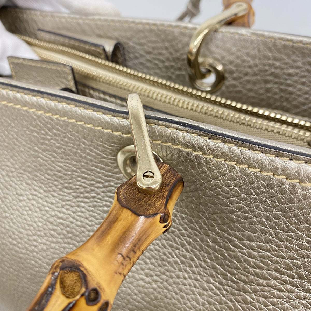 【6ia0271】グッチ ハンドバッグ バンブー 323660 レザー ゴールド シャンパンゴールド金具【中古】レディース