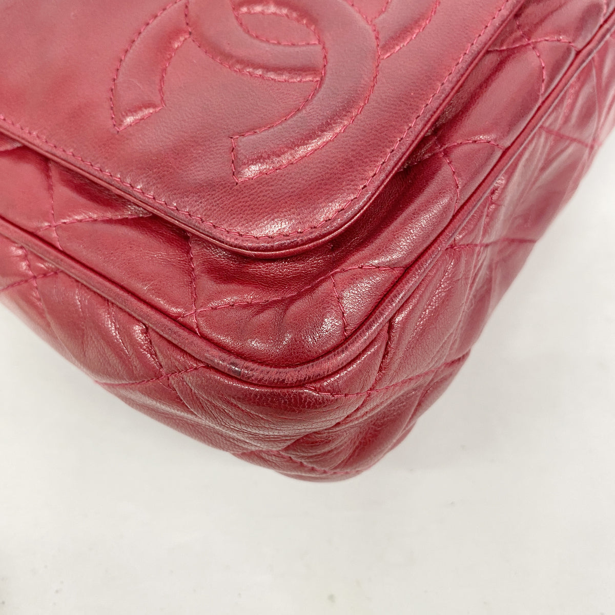 【6ia0272】シャネル ショルダーバッグ マトラッセ フリンジ付きチェーンショルダー ラムスキン レッド ゴールド金具【中古】レディース