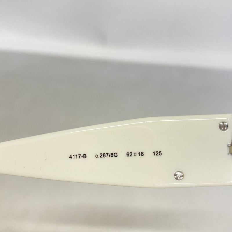 【6ia0293】シャネル サングラス 4117-B プラスチック ホワイト シルバー金具【中古】レディース