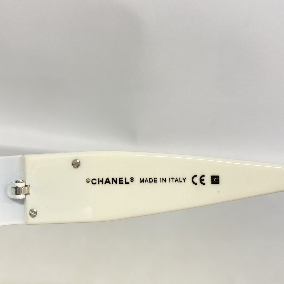 【6ia0293】シャネル サングラス 4117-B プラスチック ホワイト シルバー金具【中古】レディース
