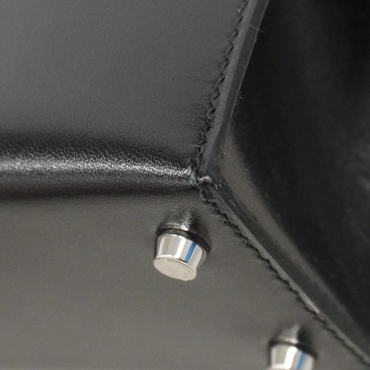 【6ia0353-e-g】エルメス ハンドバッグ ミニケリー2 ボックスカーフ ブラック シルバー金具 U刻印 2wayバッグ【中古】レディース