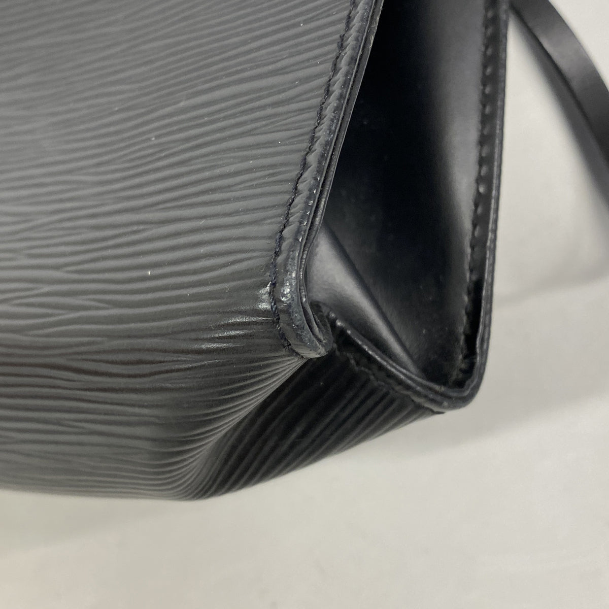 【6ia0361】ルイヴィトン ショルダーバッグ エピ ディナール M52022 ノワール【中古】レディース