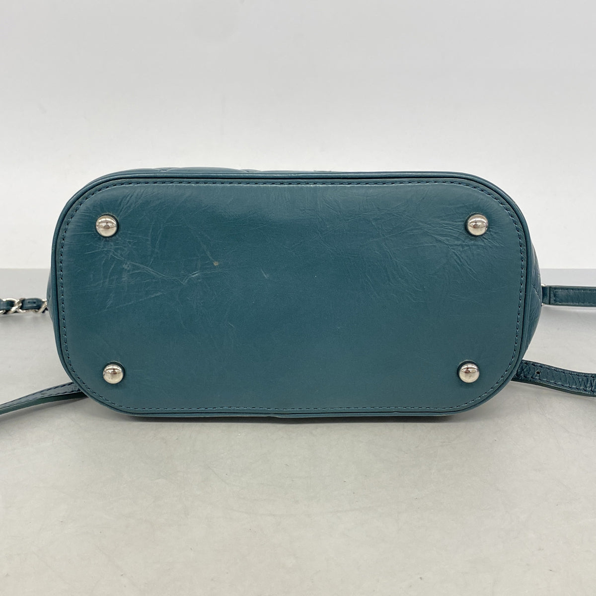 【6ia0363】シャネル リュック・デイパック マトラッセ ラムスキン ビニール グリーン シルバー金具【中古】レディース