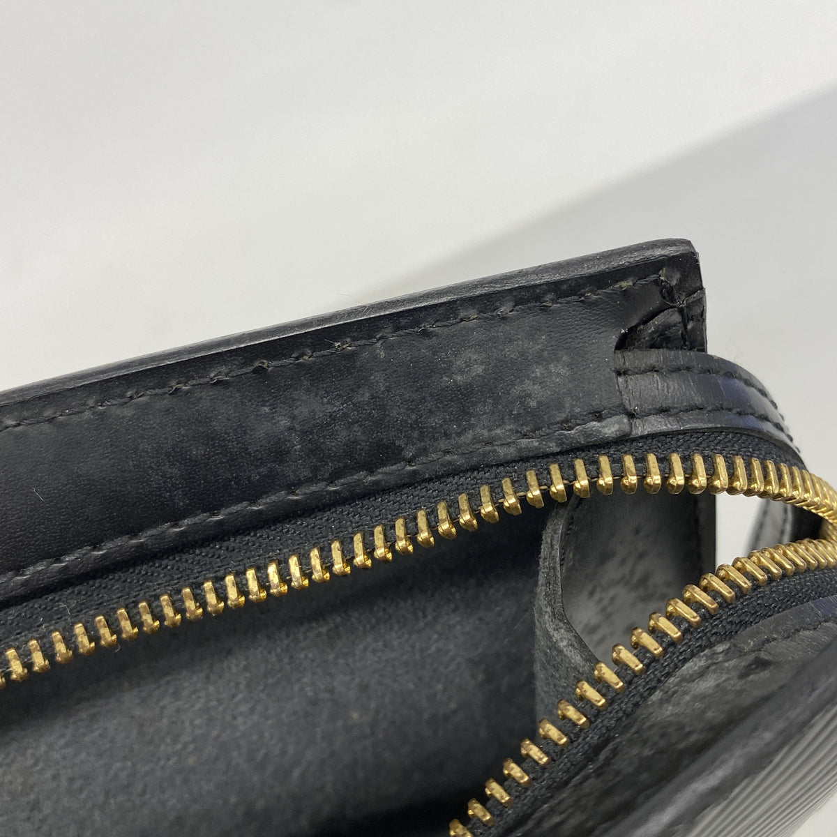 【6ia0364-h】ルイヴィトン ハンドバッグ エピ サンジャック M52272 ノワール【中古】レディース