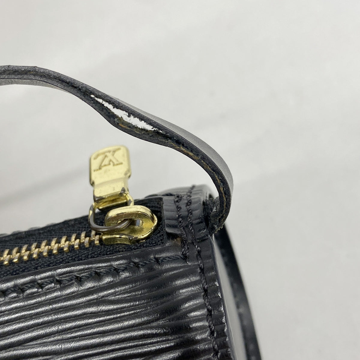 【6ia0381】ルイヴィトン ハンドバッグ エピ スフロ M52222 ノワール【中古】レディース
