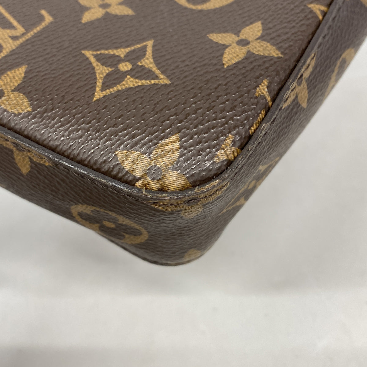 【6ia0382】ルイヴィトン クラッチバッグ モノグラム ソフトトランクポッシュ M44779 ブラウン【中古】メンズ