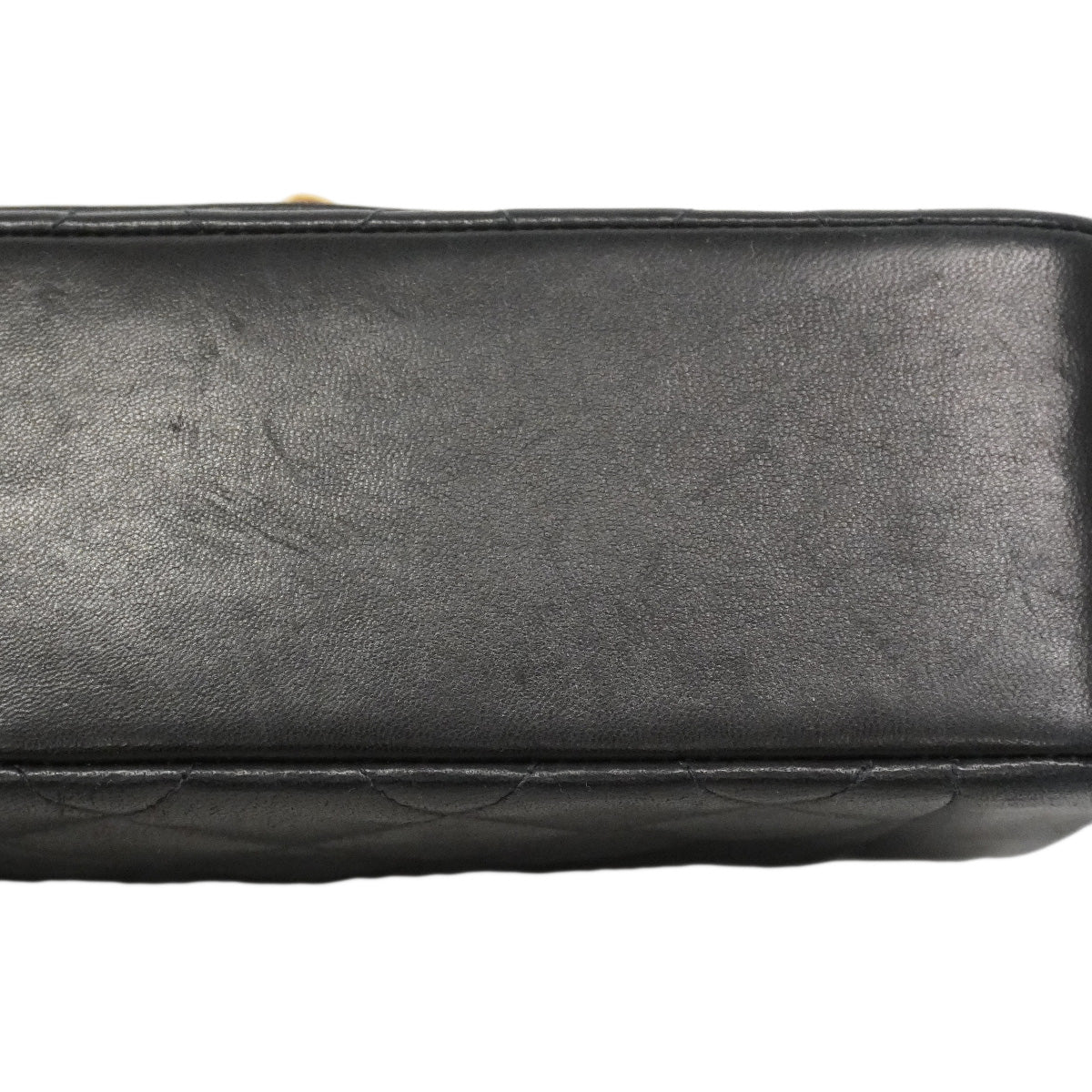 【6ia0426】シャネル ショルダーバッグ ダイアナ チェーンショルダー ラムスキン ブラック ゴールド金具【中古】レディース