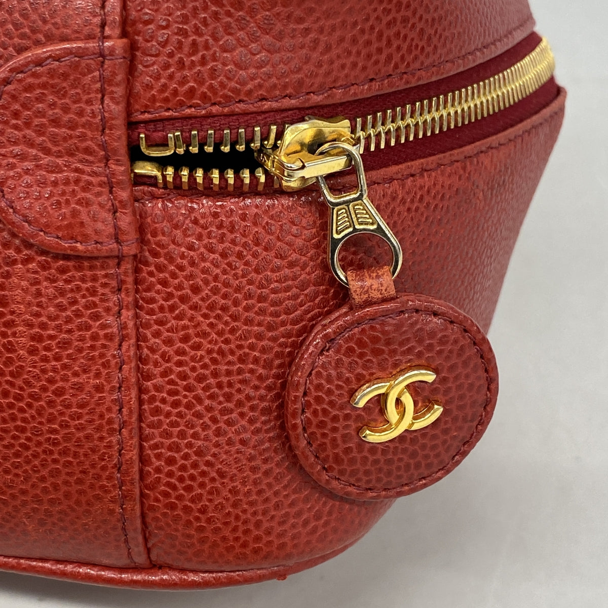 【6ia0429】シャネル バニティバッグ キャビアスキン レッド ゴールド金具【中古】レディース