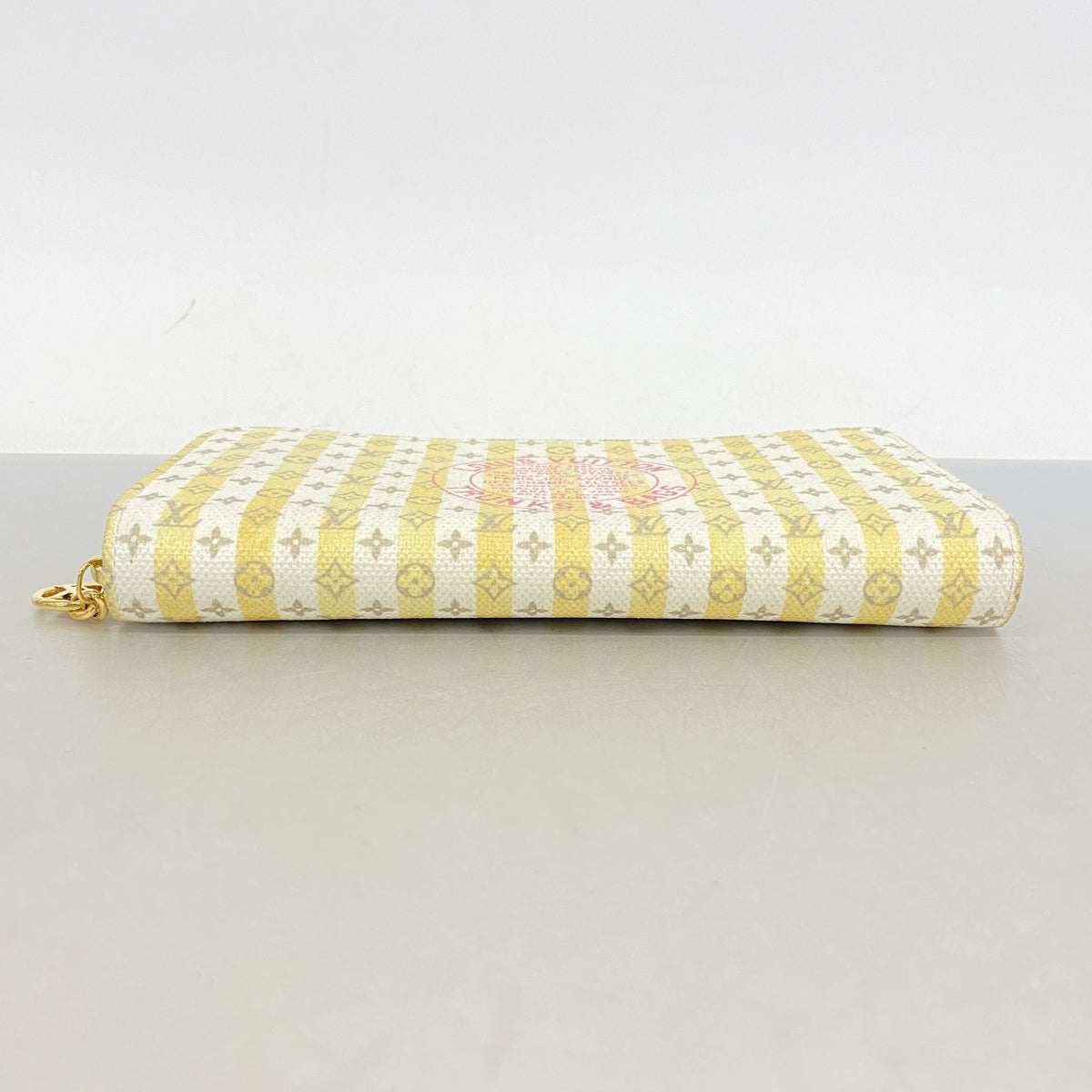 【6ia0445】ルイヴィトン 長財布 LVスタンプ ジッピーウォレット M28463 バナナ【中古】レディース