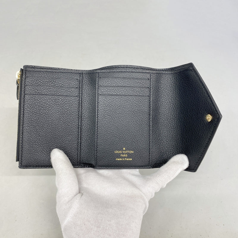 【6ia0467】ルイヴィトン 三つ折り財布 モノグラム・アンプラント ポルトフォイユヴィクトリーヌ M64060 ノワール【中古】