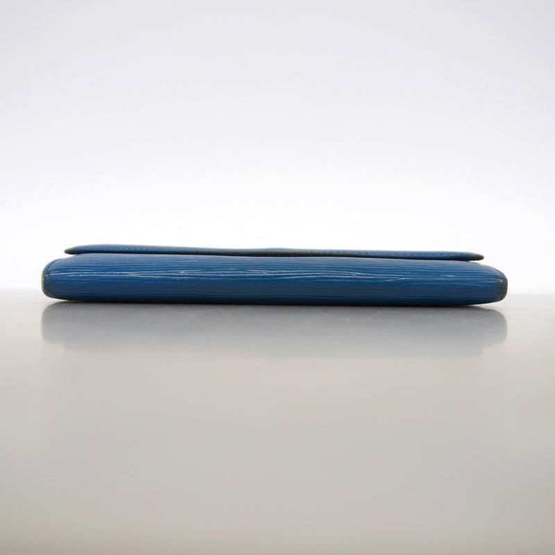 【6ia0497】ルイヴィトン 長財布 エピ ポルトモネクレディ M63575 トレドブルー【中古】レディース