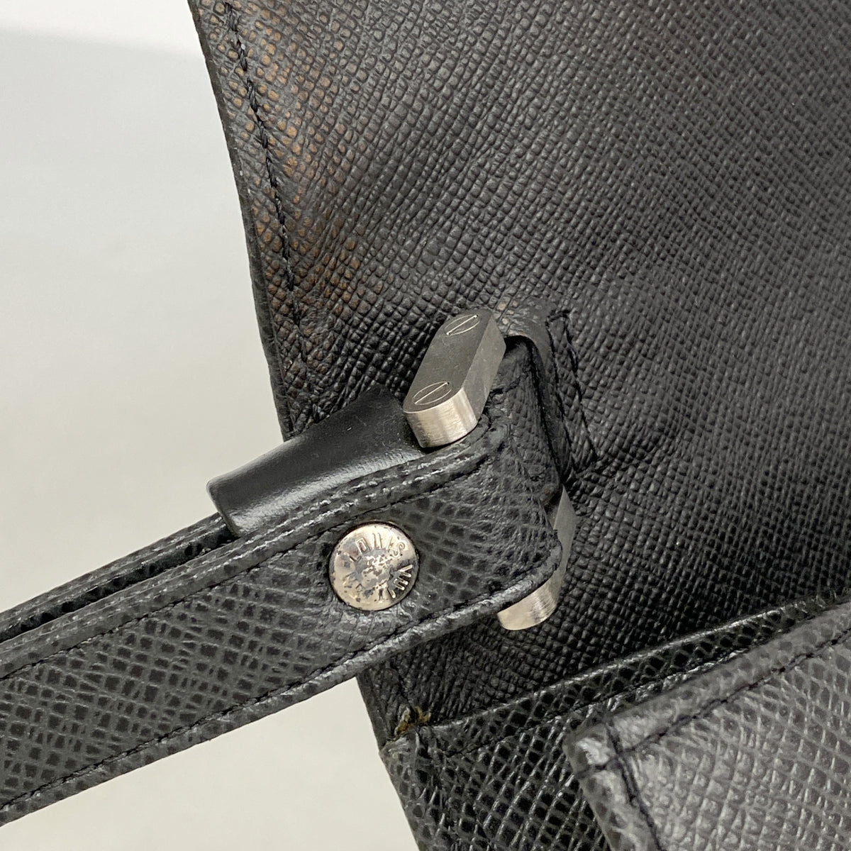 【6ia0503】ルイヴィトン クラッチバッグ タイガ セレンガ M30782 アルドワーズ【中古】メンズ
