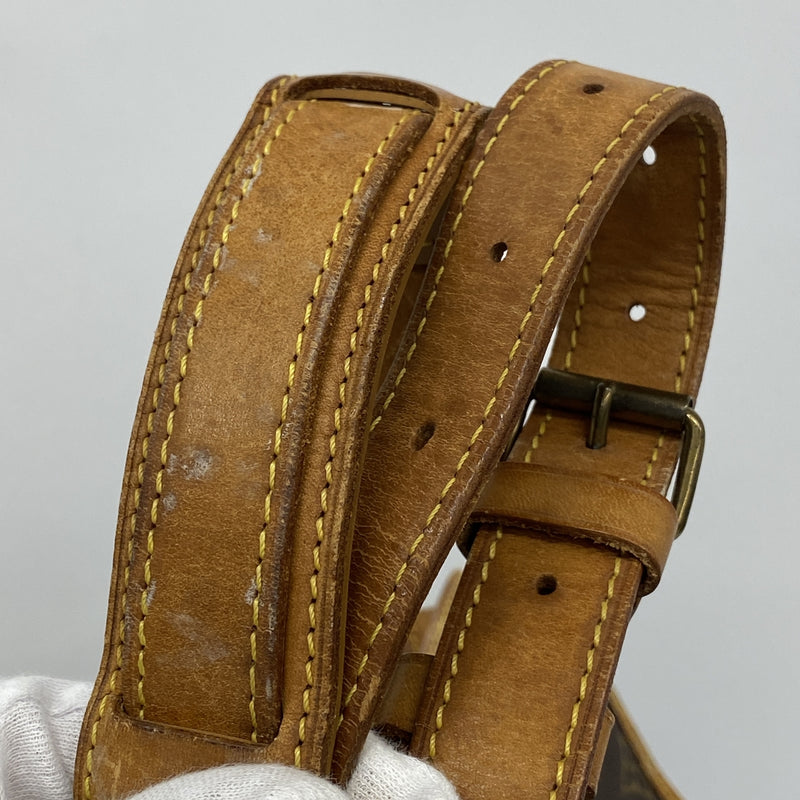 【6ia0523】ルイヴィトン ショルダーバッグ モノグラム ソミュール43 M42252 ブラウン【中古】レディース