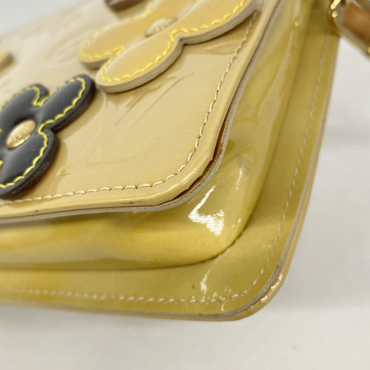 【6ia0537】ルイヴィトン ポーチ ヴェルニ フラワーレキシントン M92246 ベージュ【中古】レディース