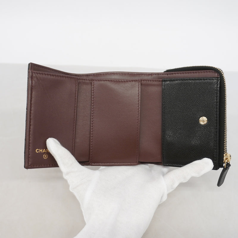 【6ia0546-k】シャネル 三つ折り財布 マトラッセ キャビアスキン ブラック シャンパンゴールド金具【中古】レディース