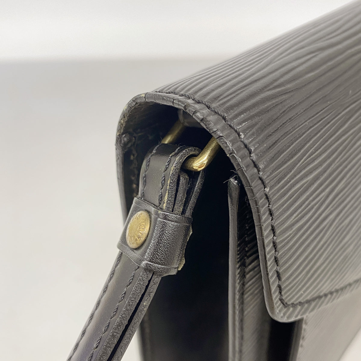 【6ia0552】ルイヴィトン クラッチバッグ エピ ポシェットセリエドラゴンヌ M52612 ノワール【中古】メンズ