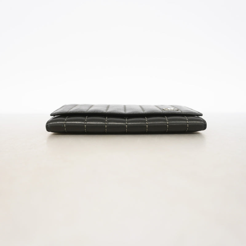【6ia0558】シャネル 財布 マドモアゼル ラムスキン ブラック シルバー金具【中古】レディース