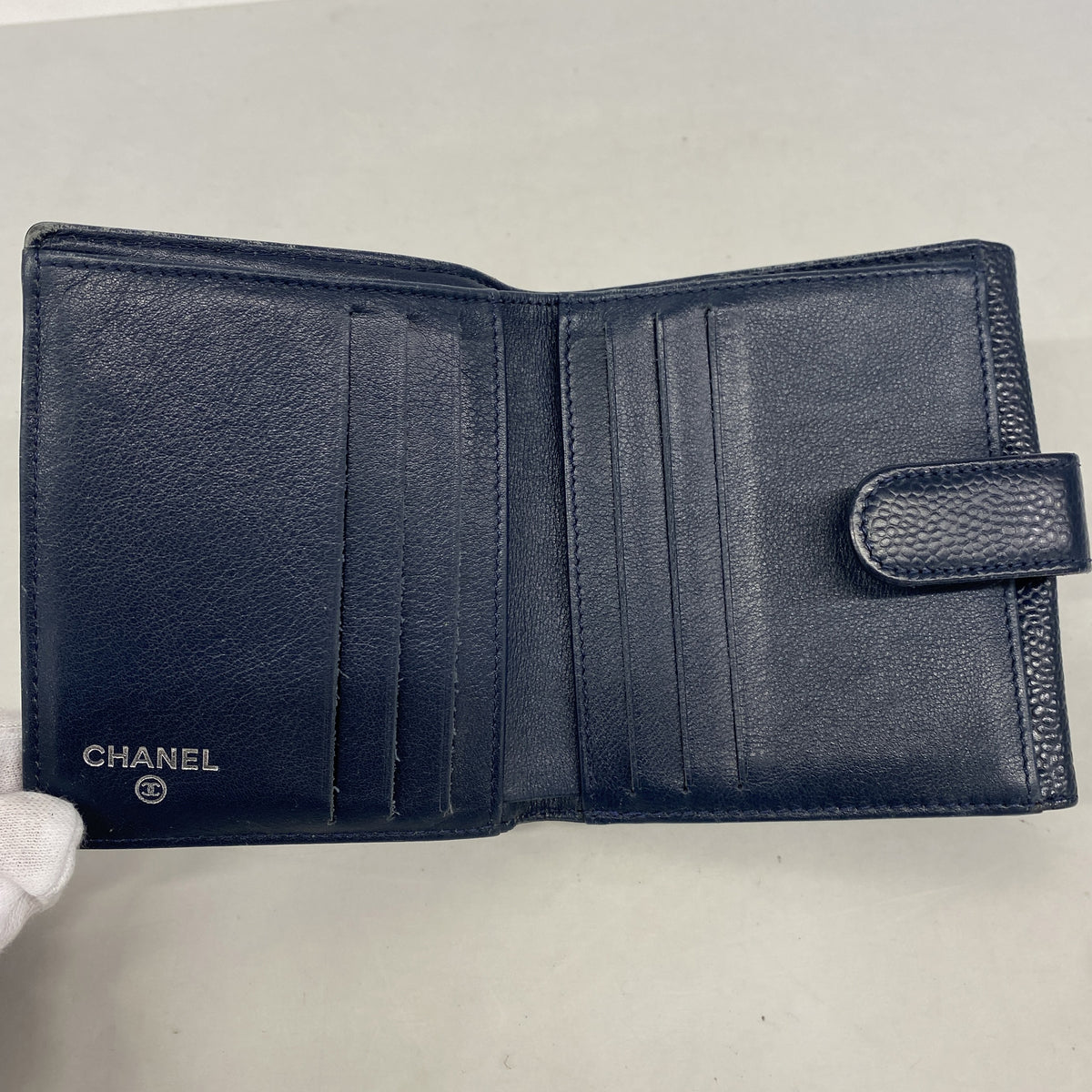 【6ia0588】シャネル 財布 キャビアスキン ネイビー シルバー金具【中古】レディース