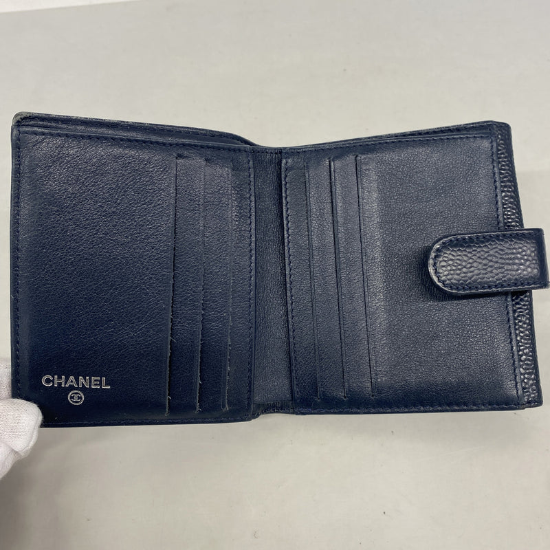 【6ia0588】シャネル 財布 キャビアスキン ネイビー シルバー金具【中古】レディース