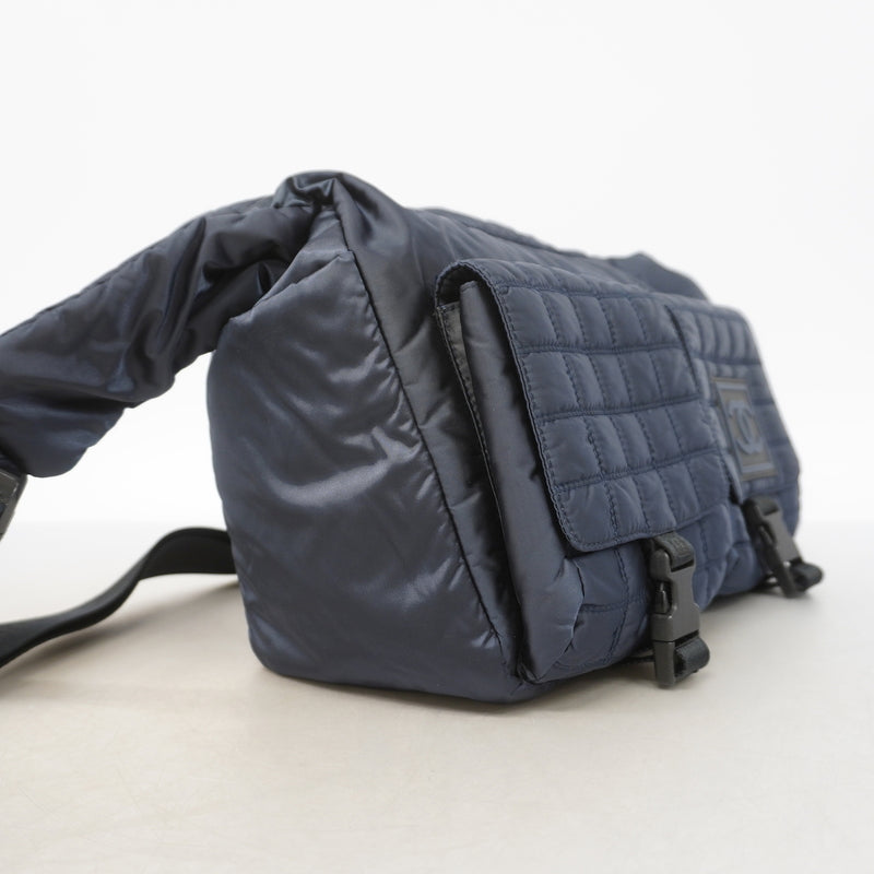 【6ia0597】シャネル ショルダーバッグ スポーツ ナイロン ネイビー シルバー金具【中古】レディース