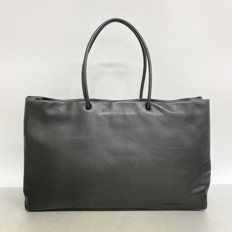 【6ia0605-k】シャネル トートバッグ エッセンシャル レザー ブラック シルバー金具【中古】レディース