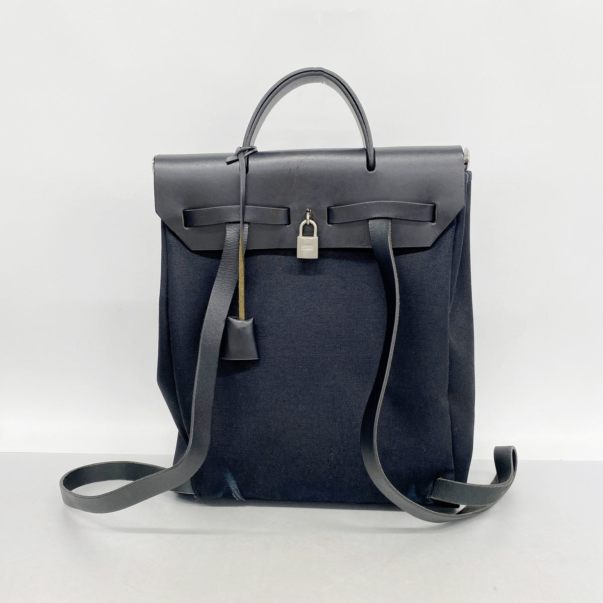 【6ia0617】エルメス リュック・デイパック エールバッグアドMM トワルオフィシエ ブラック シルバー金具 □H刻印【中古】レディース