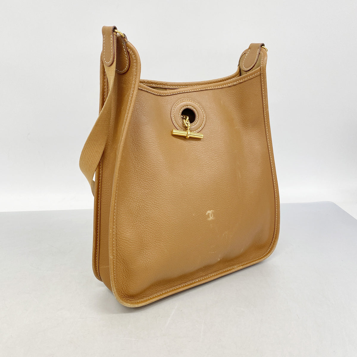 【6ia0618】エルメス ショルダーバッグ ヴェスパPM エバーカラー ゴールド ゴールド金具 □C刻印【中古】レディース