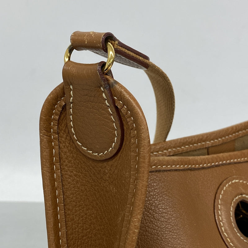 【6ia0618】エルメス ショルダーバッグ ヴェスパPM エバーカラー ゴールド ゴールド金具 □C刻印【中古】レディース