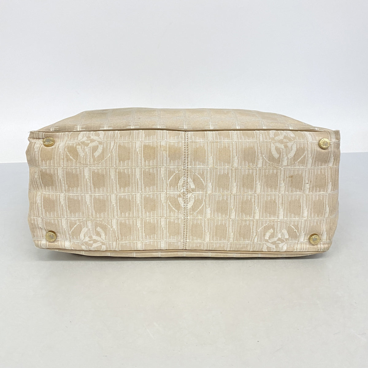 【6ia0634】シャネル トートバッグ ニュートラベル ナイロン ベージュ シャンパンゴールド金具【中古】レディース