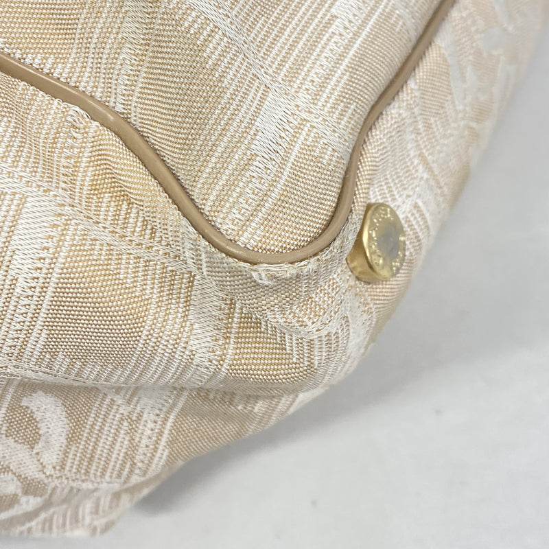 【6ia0634】シャネル トートバッグ ニュートラベル ナイロン ベージュ シャンパンゴールド金具【中古】レディース