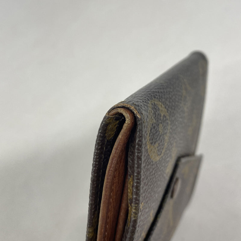 【6ia0652】ルイヴィトン 三つ折り財布 モノグラム ポルトモネビエカルトクレディ M61660 ブラウン【中古】レディース