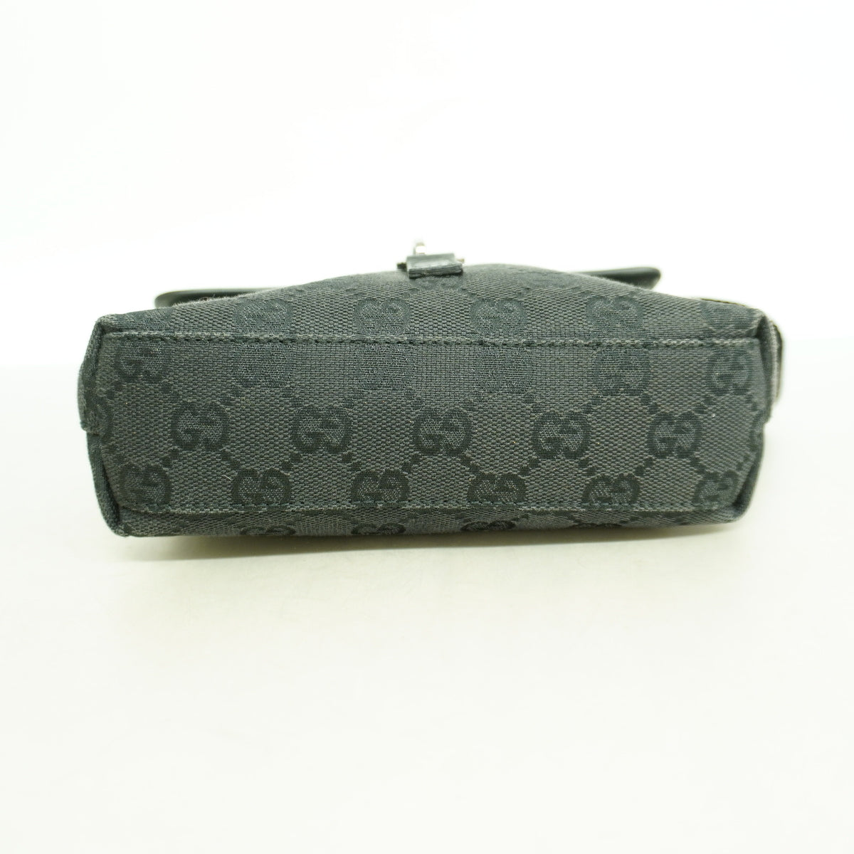 【6ia0654-k】グッチ ウエストバッグ GGキャンバス 92543 キャンバス ブラック シルバー金具【中古】レディース