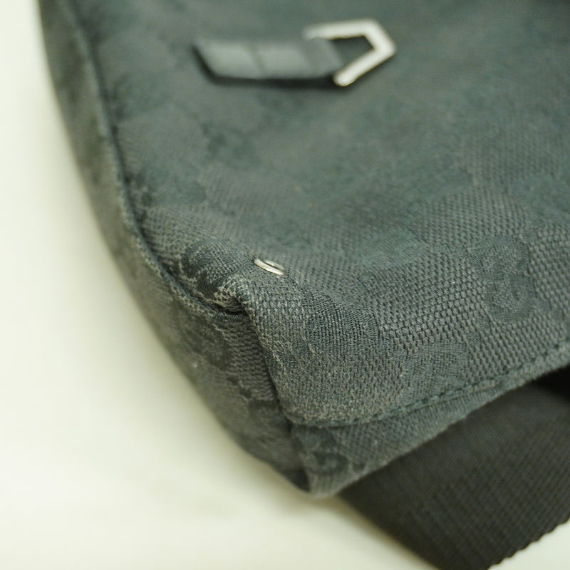 【6ia0654-k】グッチ ウエストバッグ GGキャンバス 92543 キャンバス ブラック シルバー金具【中古】レディース