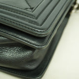 【6ia0657-k】シャネル ショルダーバッグ ボーイシャネル ワイルドステッチ レザー ブラック シルバー金具【中古】レディース