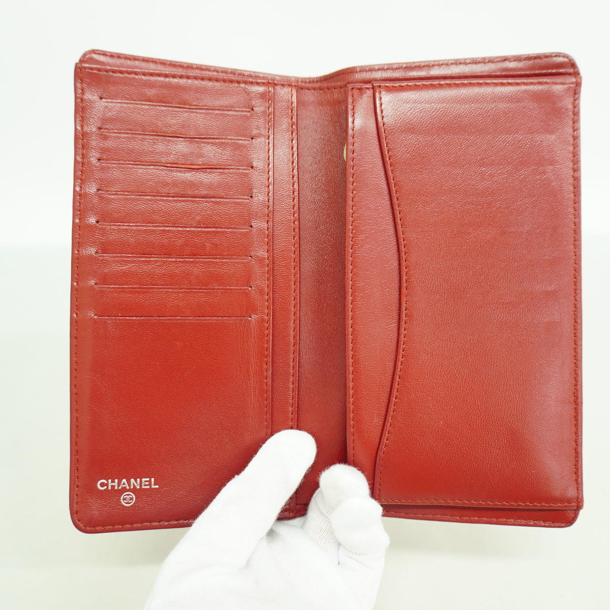 【6ia0684-k】シャネル 長財布 マトラッセ ラムスキン レッド シルバー金具【中古】レディース