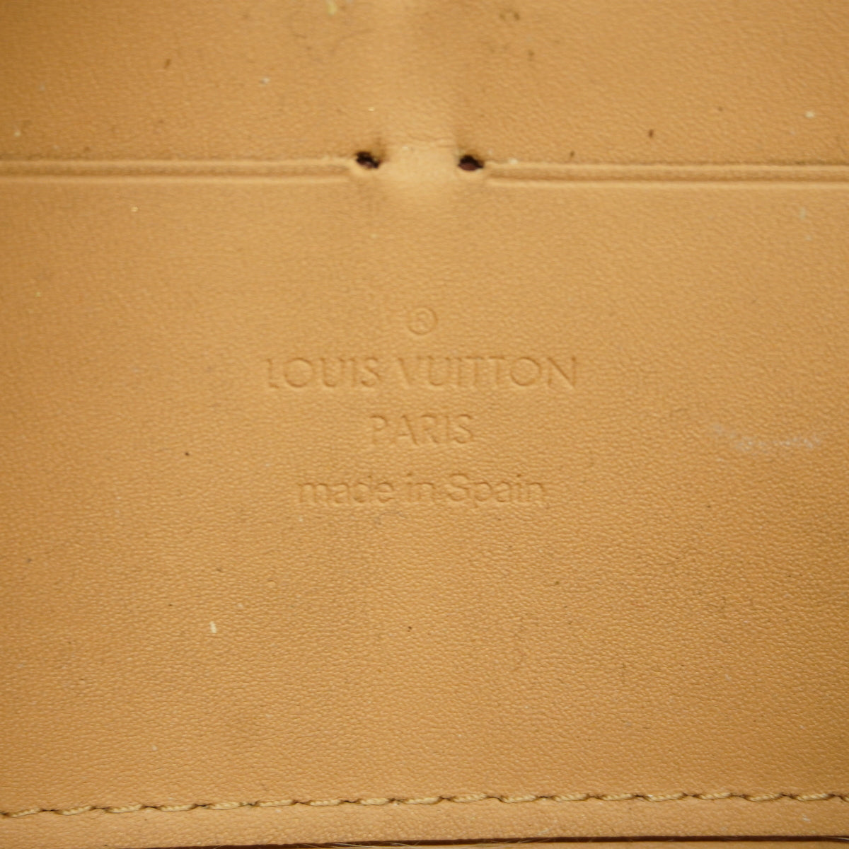 【6ia0690-k】ルイヴィトン 長財布 ヴェルニ ジッピーウォレット M91470 ノワゼット【中古】レディース