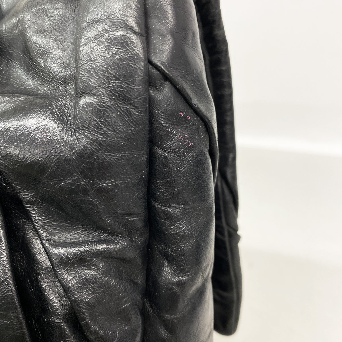 【6ia0703】シャネル ショルダーバッグ Wチェーン レザー ブラック シルバー金具【中古】レディース