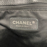 【6ia0703】シャネル ショルダーバッグ Wチェーン レザー ブラック シルバー金具【中古】レディース