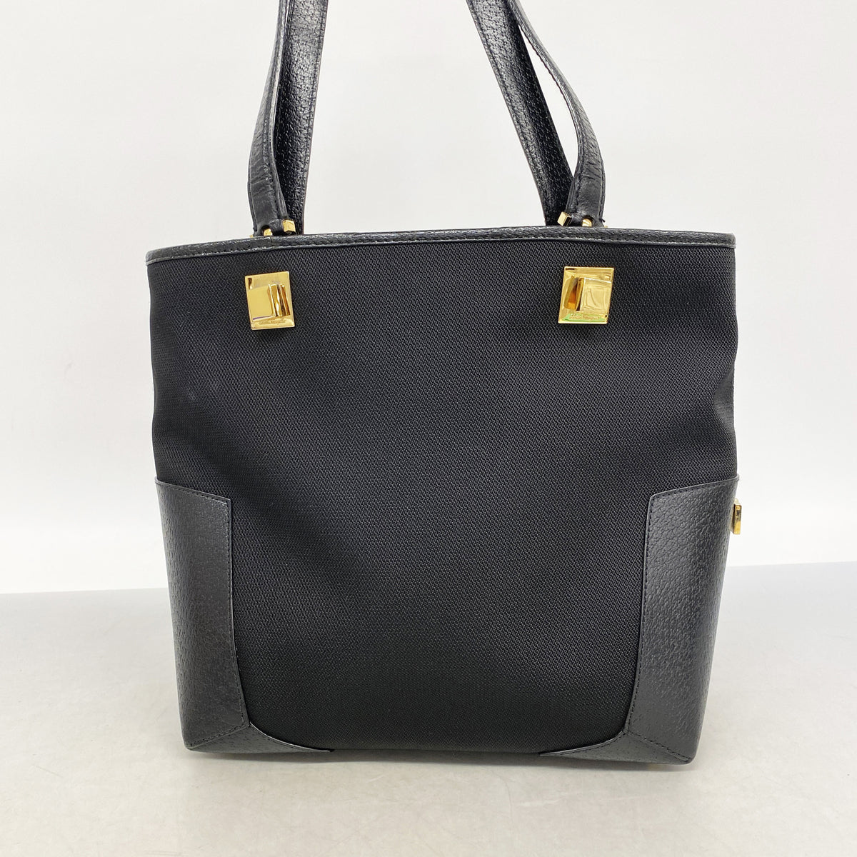 【6ia0712】サルヴァトーレフェラガモ トートバッグ ナイロン ブラック ゴールド金具【中古】レディース
