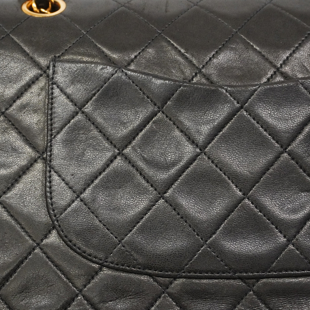 【6ia0752】シャネル ショルダーバッグ マトラッセ Wフラップ Wチェーン ラムスキン ブラック ゴールド金具【中古】レディース