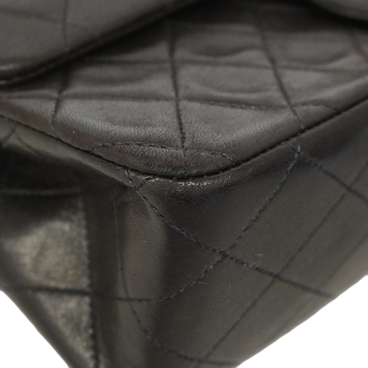 【6ia0752】シャネル ショルダーバッグ マトラッセ Wフラップ Wチェーン ラムスキン ブラック ゴールド金具【中古】レディース