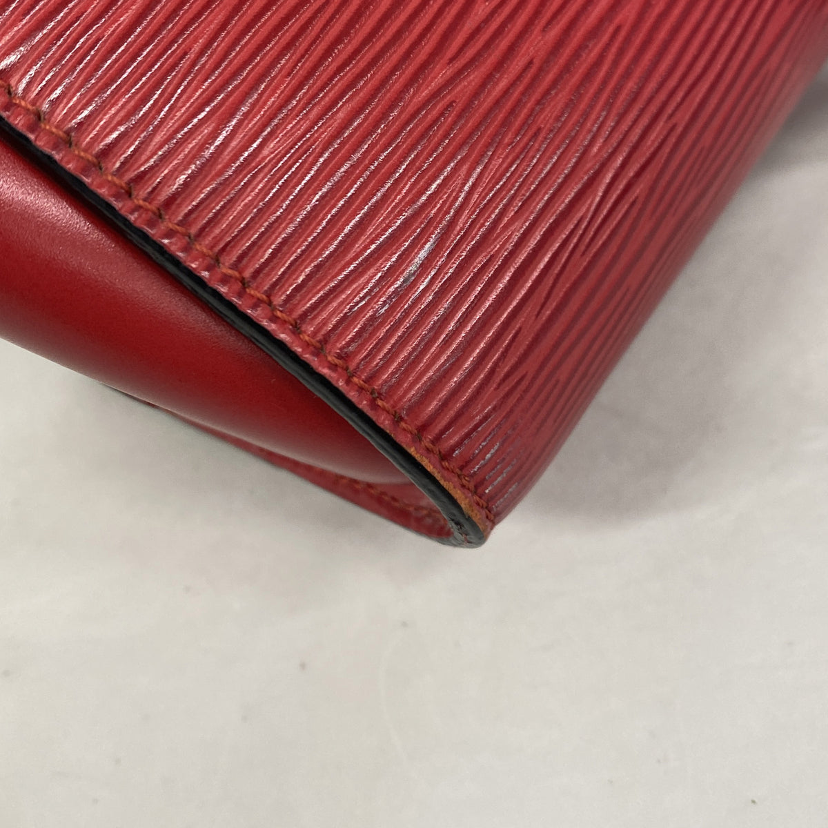 【6ia0790】ルイヴィトン ショルダーバッグ エピ デュプレックス M52427 カスティリアンレッド【中古】レディース