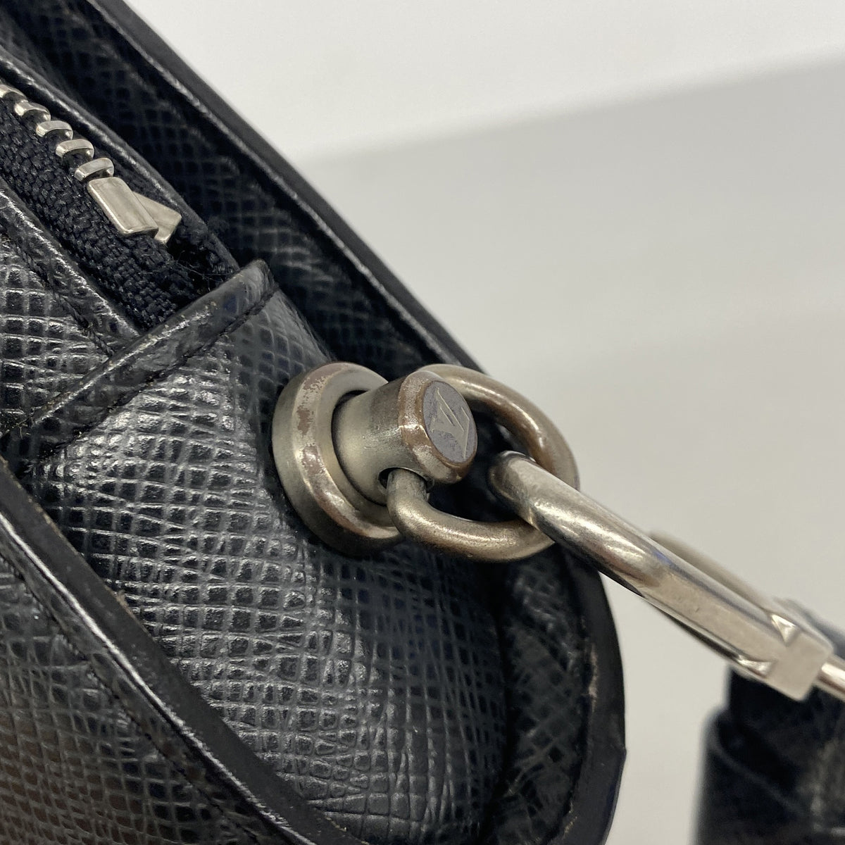 【6ia0817】ルイヴィトン クラッチバッグ タイガ バイカル M30182 アルドワーズ【中古】メンズ