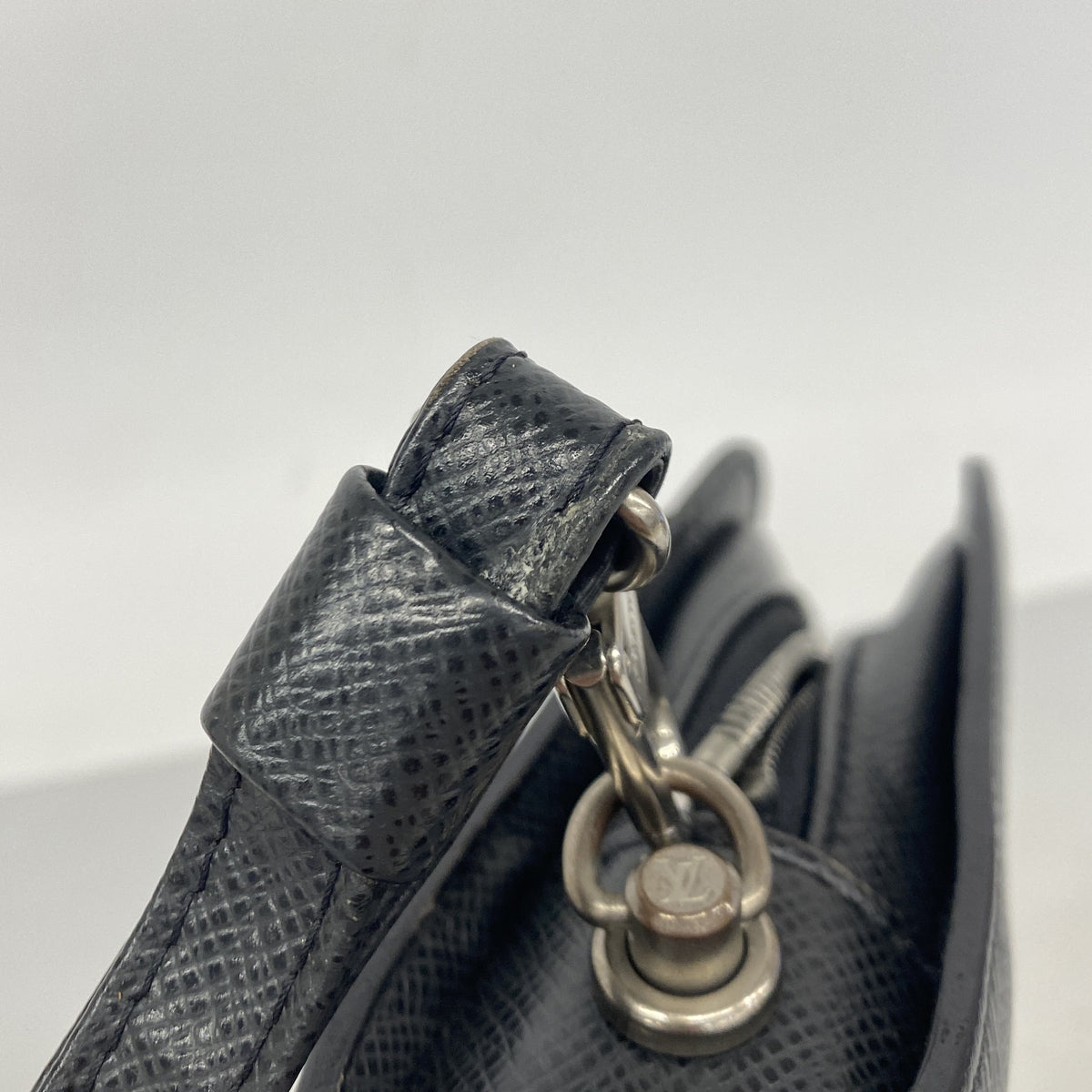 【6ia0817】ルイヴィトン クラッチバッグ タイガ バイカル M30182 アルドワーズ【中古】メンズ