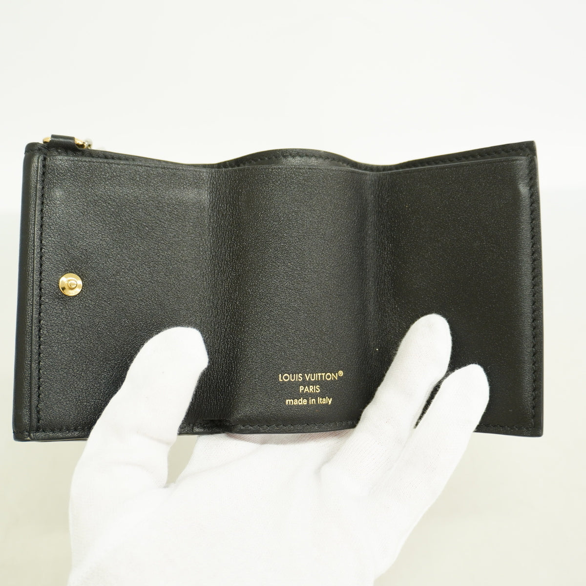 【6ia0826】ルイヴィトン 三つ折り財布 LV ブルーム ミニトリフォールドウォレットLVブルーム M29447 ブラック【中古】レディース